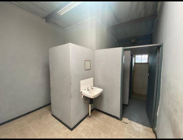 187M² WAREHOUSE TO LET IN WADEVILLE